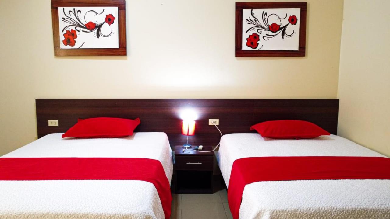Hotel Pikeiro Blue Manta Buitenkant foto