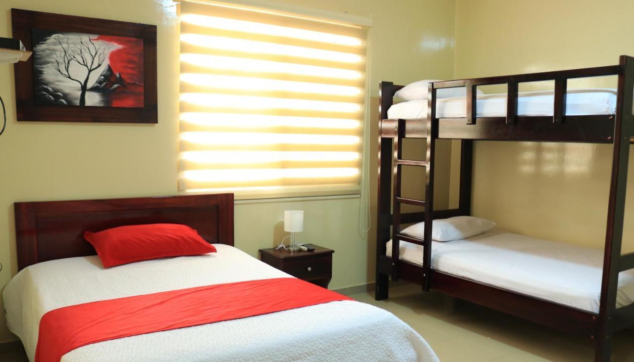 Hotel Pikeiro Blue Manta Buitenkant foto
